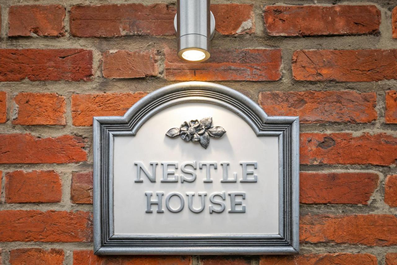 The Nestle House Villa Winchester Exterior photo